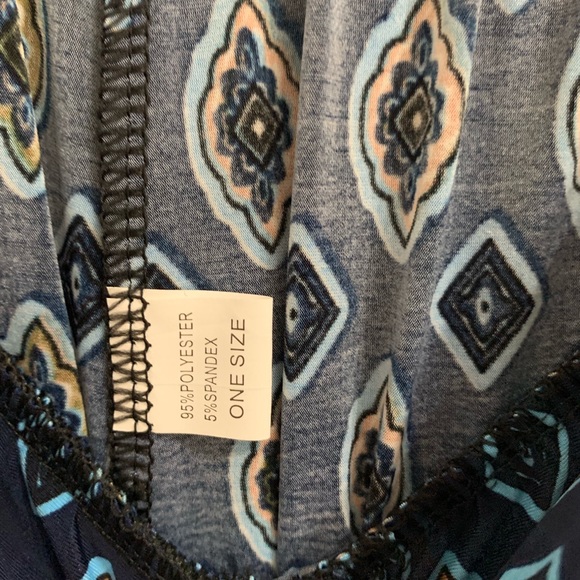 Bijorca Pocket Palazzo Pants Blue Paisley Print - Picture 4 of 6